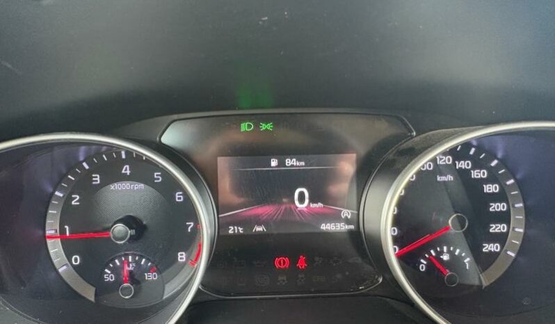 
								KIA XCeed full									