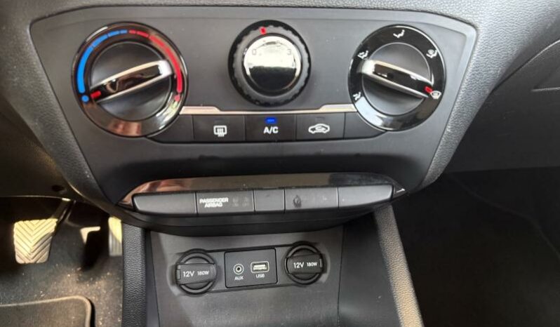 
								HYUNDAI i20 full									