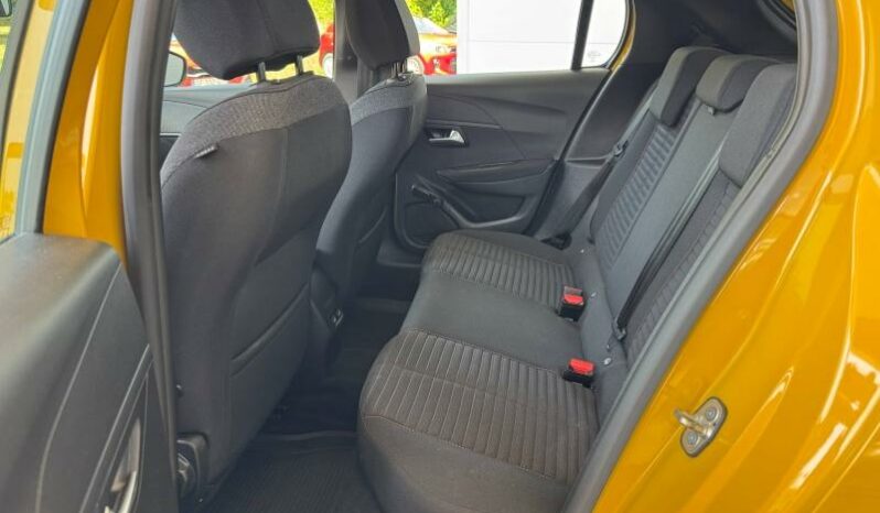 
								PEUGEOT 208 full									