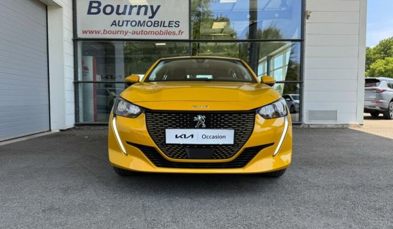 
								PEUGEOT 208 full									