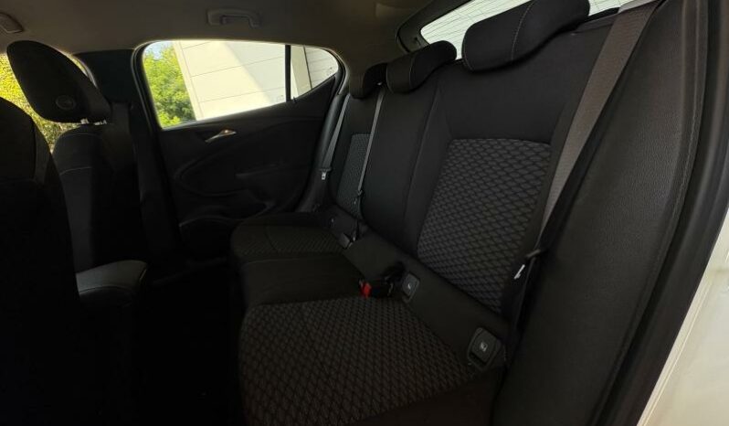 
								OPEL Astra full									