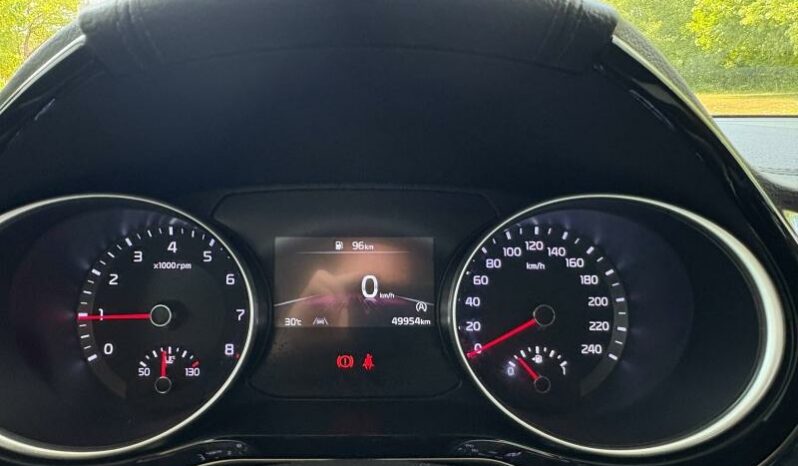 
								KIA Ceed full									