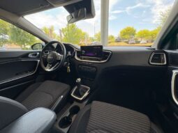 
										KIA Ceed full									