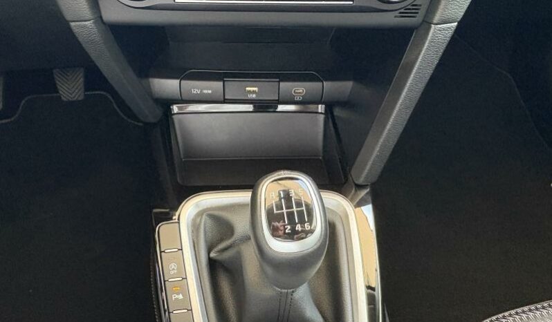 
								KIA Ceed full									