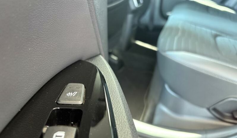 
								KIA Sportage full									