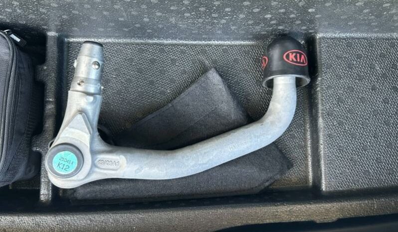 
								KIA Sportage full									