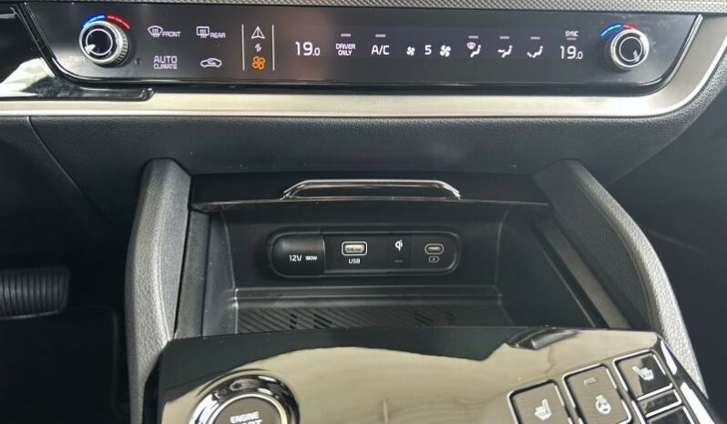 
								KIA Sportage full									