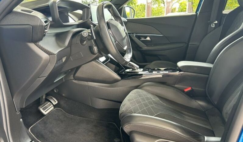 
								PEUGEOT 2008 full									