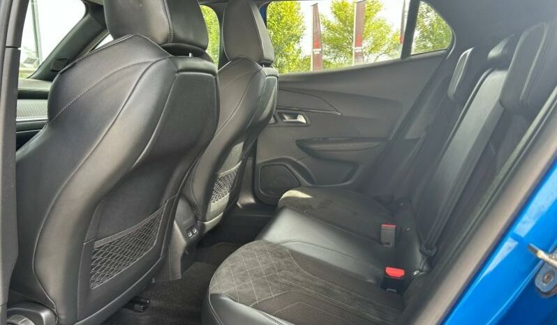 
								PEUGEOT 2008 full									