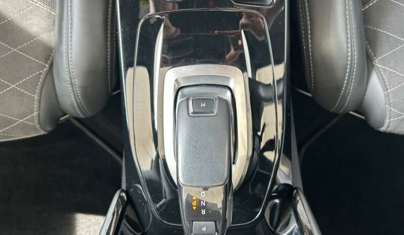 
								PEUGEOT 2008 full									
