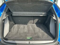 
										PEUGEOT 2008 full									