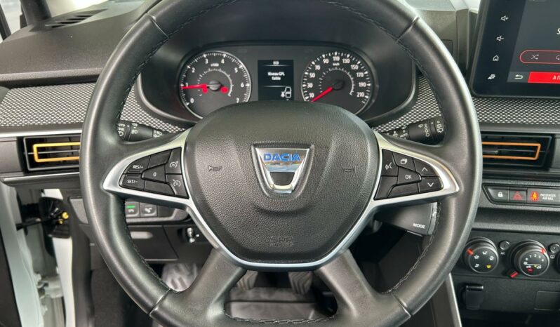
								DACIA Sandero full									