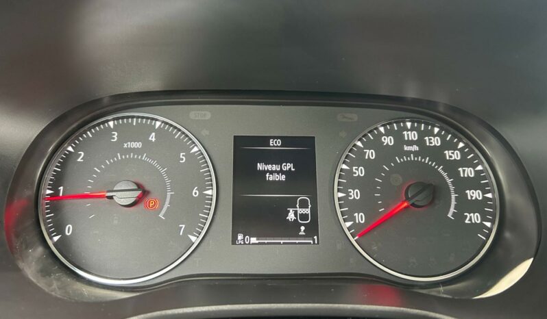 
								DACIA Sandero full									