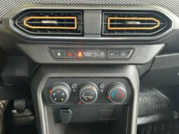 
										DACIA Sandero full									