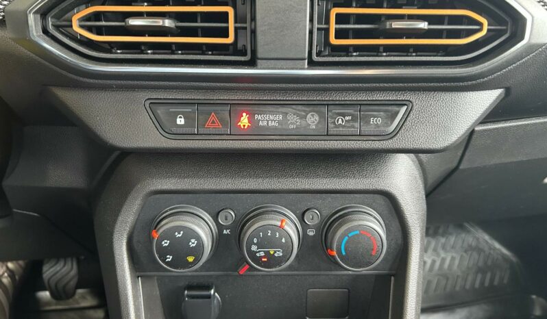 
								DACIA Sandero full									