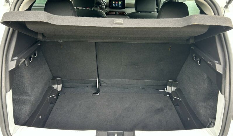 
								DACIA Sandero full									