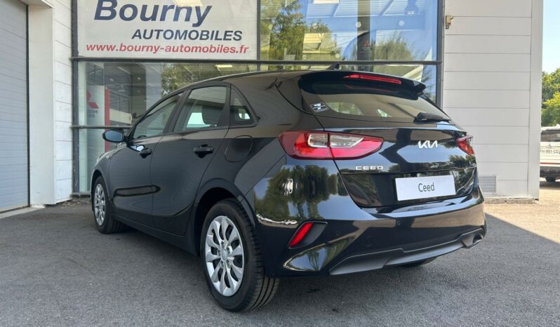
								KIA Ceed full									