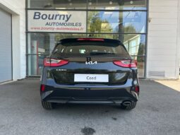 
										KIA Ceed full									