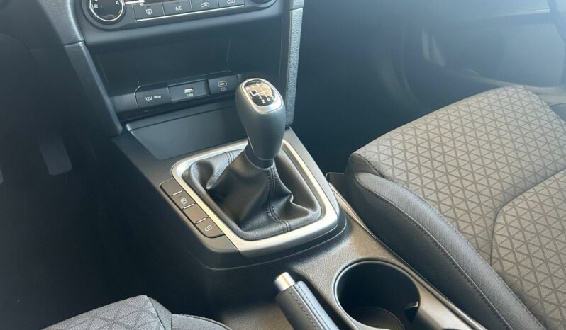 
								KIA Ceed full									