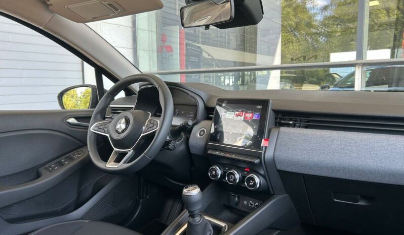 
								MITSUBISHI Colt full									