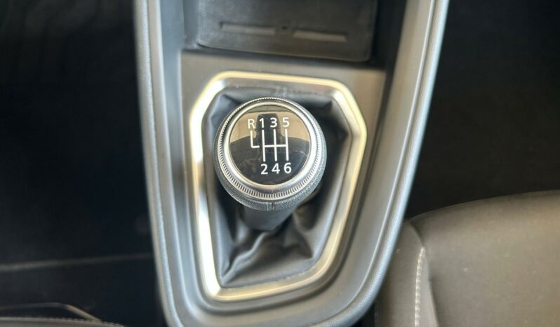 
								MITSUBISHI Colt full									
