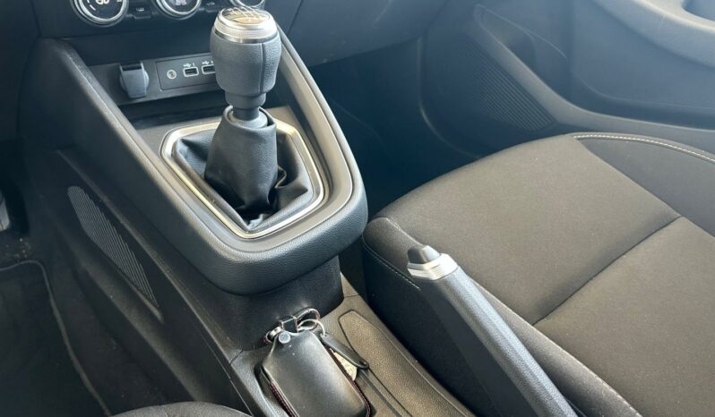 
								MITSUBISHI Colt full									