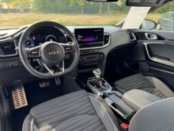 
										KIA Ceed SW full									