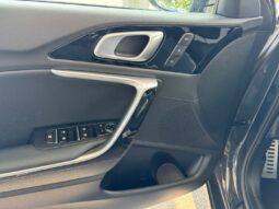 
										KIA Ceed SW full									