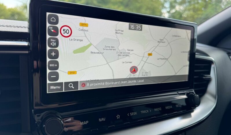 
								KIA Ceed SW full									