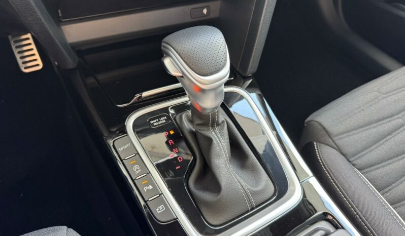 
								KIA Ceed SW full									