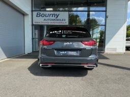 
										KIA Ceed SW full									