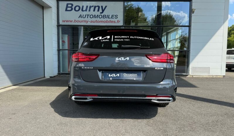 
								KIA Ceed SW full									