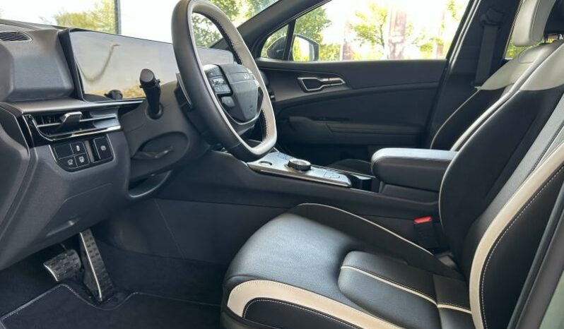 
								KIA Sportage full									
