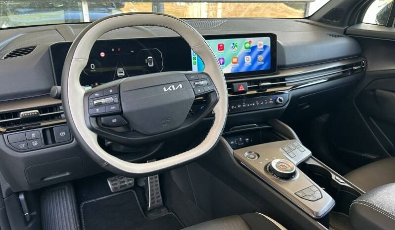 
								KIA Sportage full									