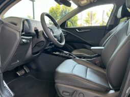 
										KIA Niro full									