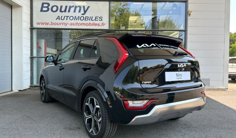 
								KIA Niro full									