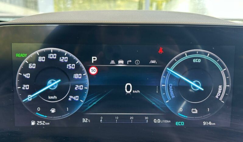 
								KIA Niro full									