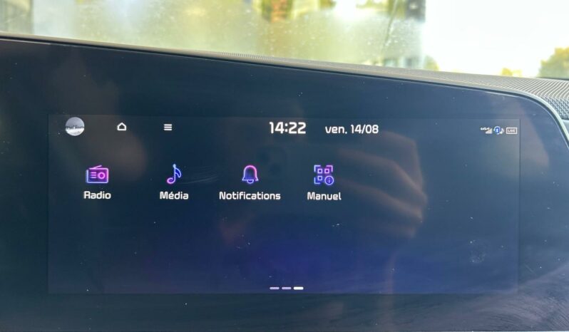 
								KIA Niro full									