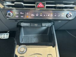 
										KIA Niro full									