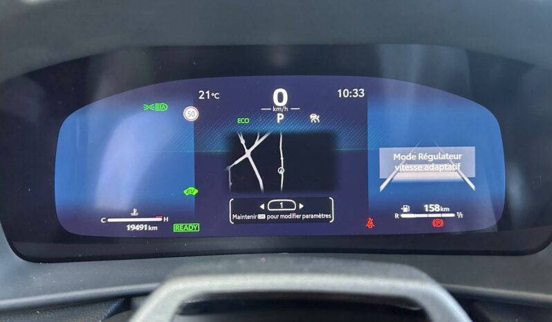 
								TOYOTA C-HR full									