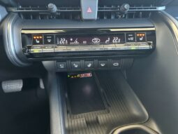 
										TOYOTA C-HR full									