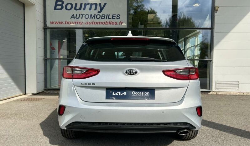 
								KIA Ceed full									