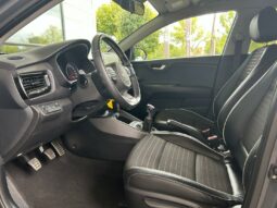 
										KIA Rio full									