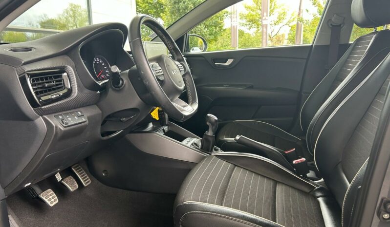 
								KIA Rio full									