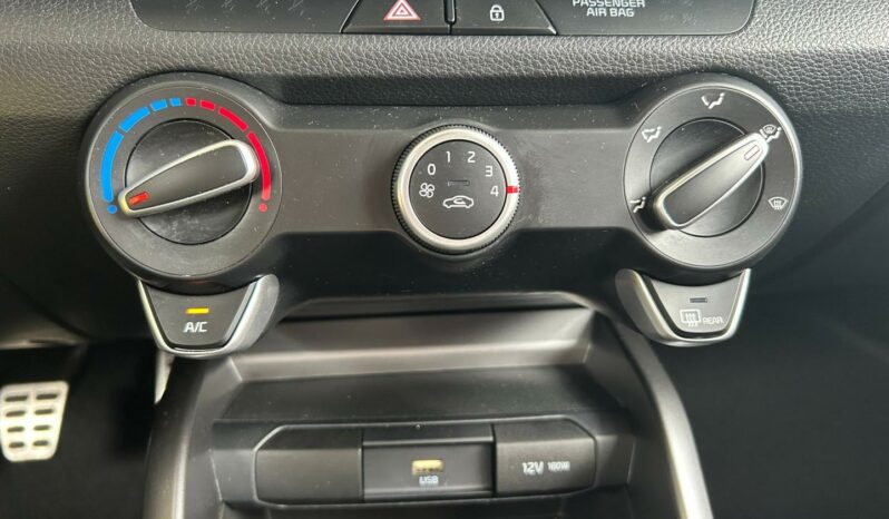 
								KIA Rio full									