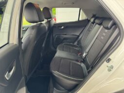 
										KIA Stonic full									