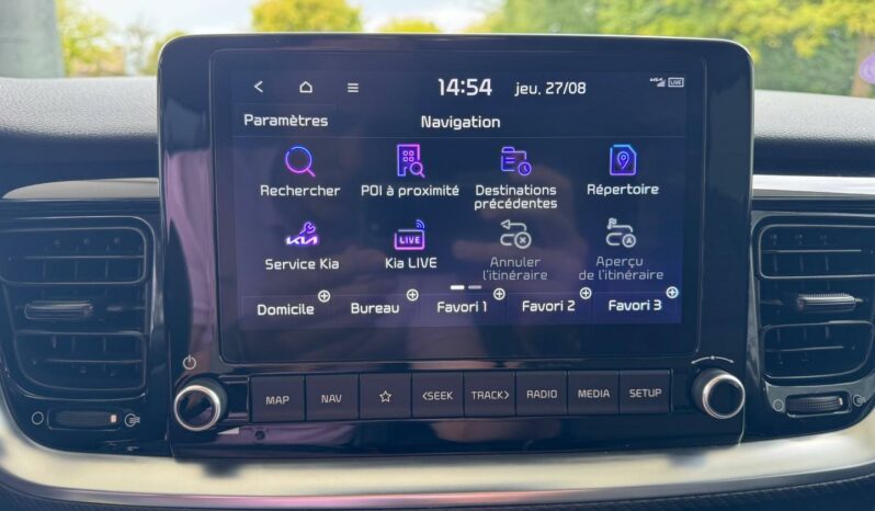 
								KIA Stonic full									