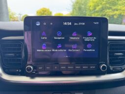 
										KIA Stonic full									