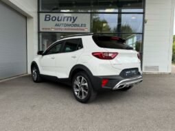 
										KIA Stonic full									