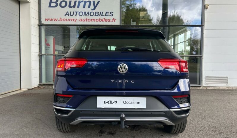 
								VOLKSWAGEN T-Roc full									